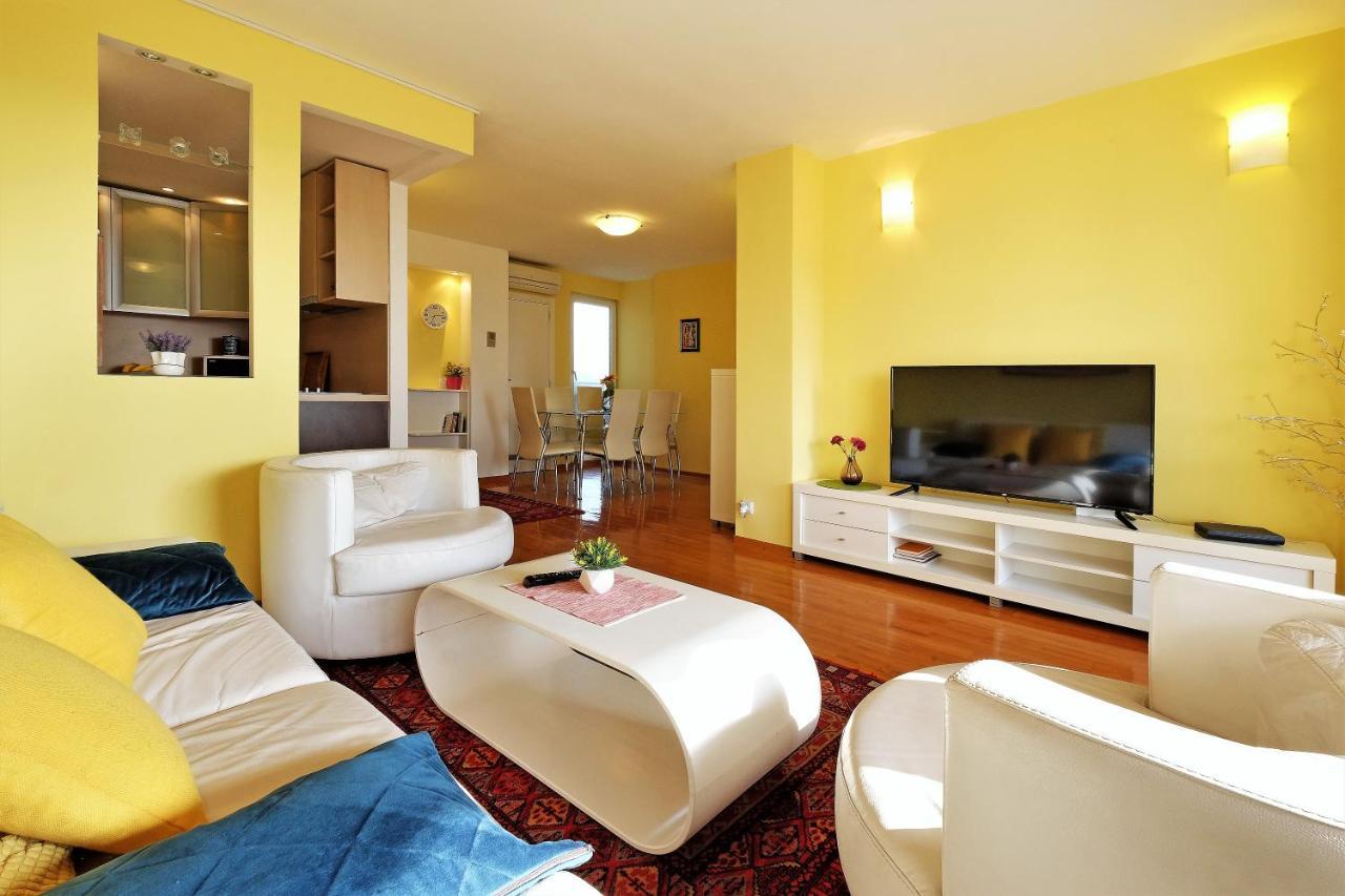 Apartment Bella Art Belgrado Buitenkant foto